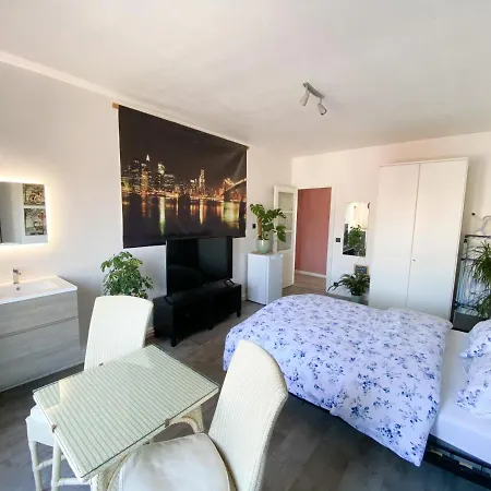 Groot Op Wandelafstand Van Zee Apartamento *
